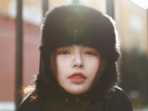 无                   题