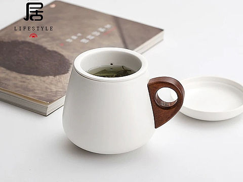 白瓷茶杯摄影设计