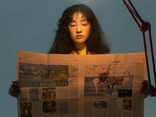 彩色报纸