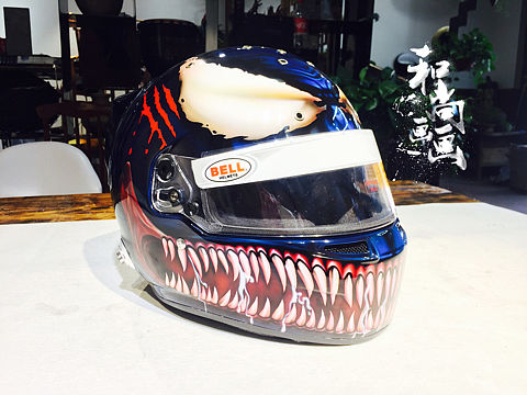 纯手工自己彩绘涂装了一个bell头盔（个人主页-ZMjU2ODE3MTY=） - 手办/模玩 - 站酷设计师和尚画画8585原创素材 - 站酷ZCOOL