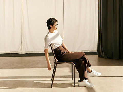 《嘉人marieclaire》2021年1月刊 
