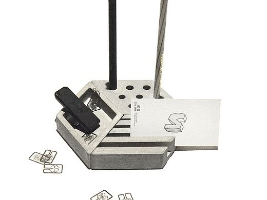 【几度灰】--混凝土桌面收纳产品设计