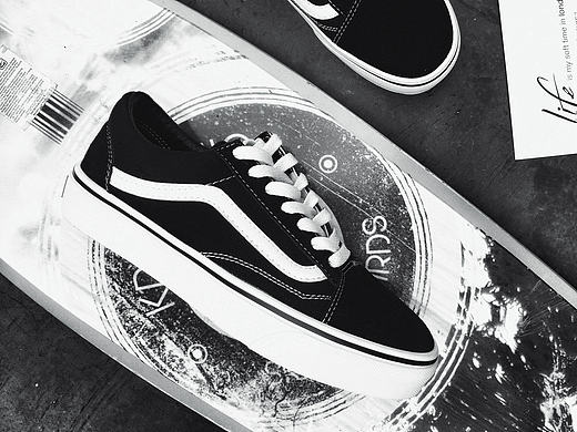 鞋子拍攝（個(gè)人主頁(yè)-ZMjA4Mjg0ODA=） - 產(chǎn)品攝影 - 站酷設(shè)計(jì)師shilouette原創(chuàng)素材 - 站酷ZCOOL