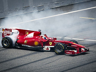 上赛道里的车（个人主页-ZMzY2MDI0NA==） - 风光摄影 - 站酷设计师bellxy原创素材 - 站酷ZCOOL