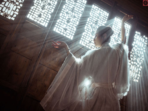 『绝尘』