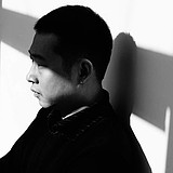 逆光中的Ray的头像