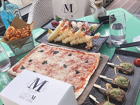 香港🇭🇰M Lady🍸网红🍰旗舰店