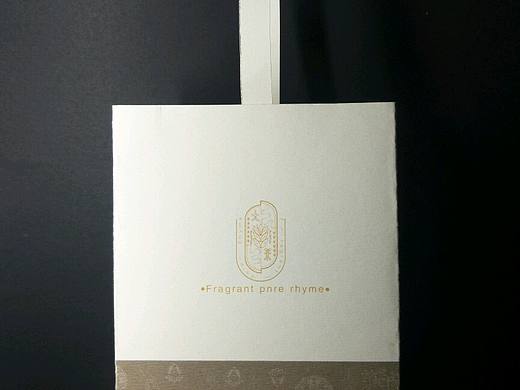 麥茶由藝（個(gè)人主頁-ZMzQ3Nzk0NTI=） - 包裝 - 站酷設(shè)計(jì)師木頭本畫原創(chuàng)素材 - 站酷ZCOOL