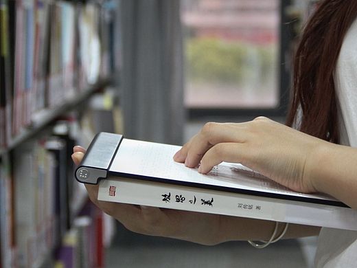 IF学生设计奖—盲人图文翻译器