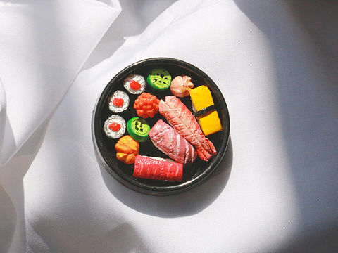 粘土食玩【寿司】（个人主页-ZMzQ1ODM4MDQ=） - 其他手工艺 - 站酷设计师小透明饼二原创素材 - 站酷ZCOOL