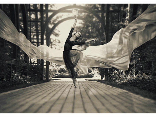 人不怕卑微，就怕失去希望，期待明天，期待阳光。