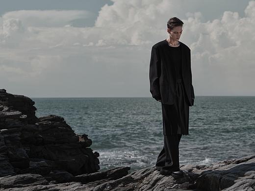 服装拍摄｜海边拍摄冷调高级感时尚大片