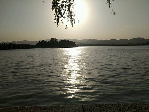 頤和園昆明湖水