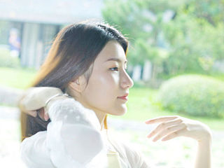 阳光下的妹子（个人主页-ZNDE4NTY4NA==） - 人像摄影 - 站酷设计师KWEIYANG原创素材 - 站酷ZCOOL