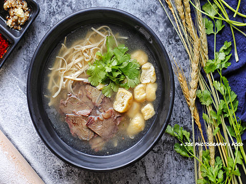 食摄记录 | 抚慰心灵牛肉汤和老派生煎包 