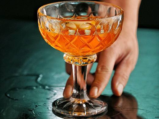 古典刻花鸡尾酒杯