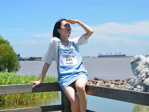 清新时刻-森林女孩