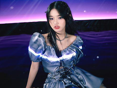 摄影/yiwaeye美瞳