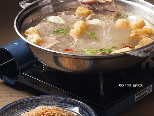 冬天就要得个羊肉锅子，透宣！