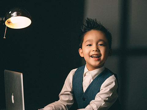 学学爸爸怎么加班吧