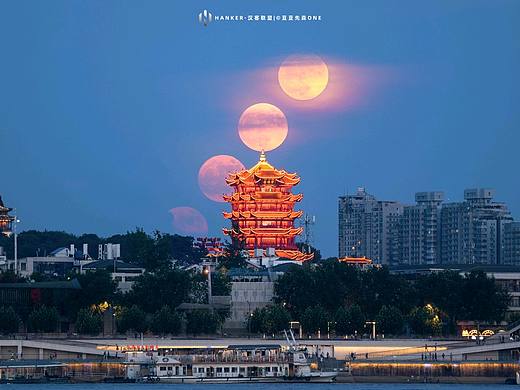 黄鹤楼悬月悬日