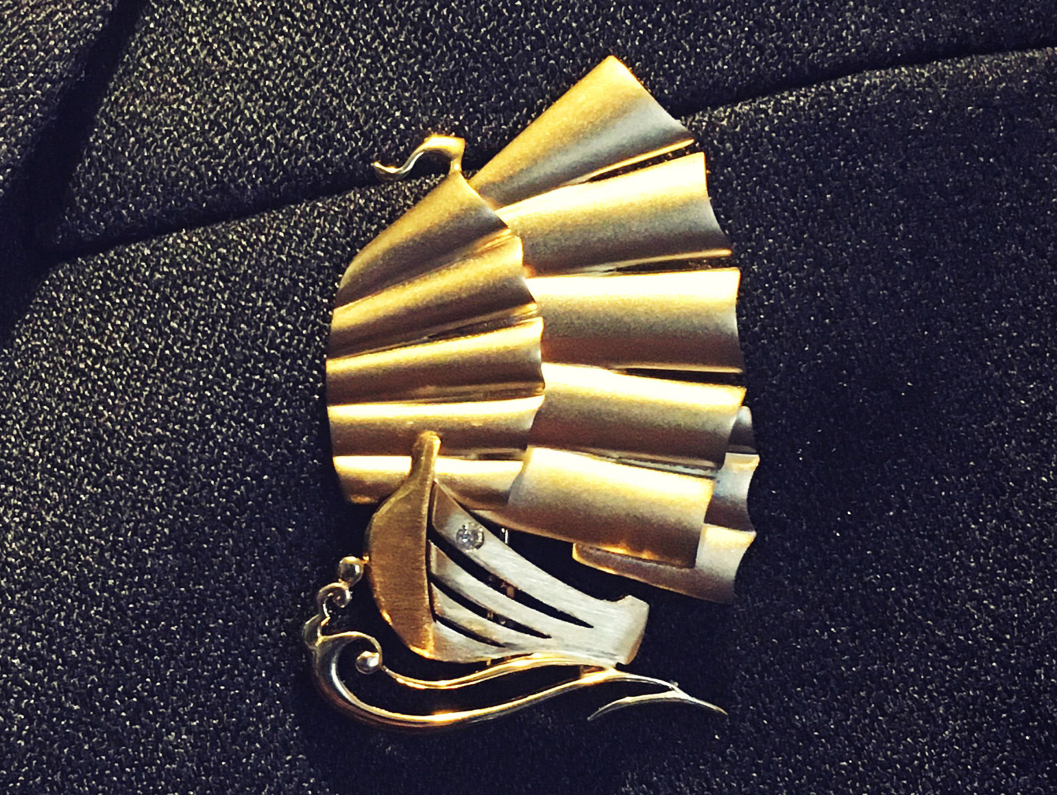 《开利号》 一枚属于“老船长”的胸针