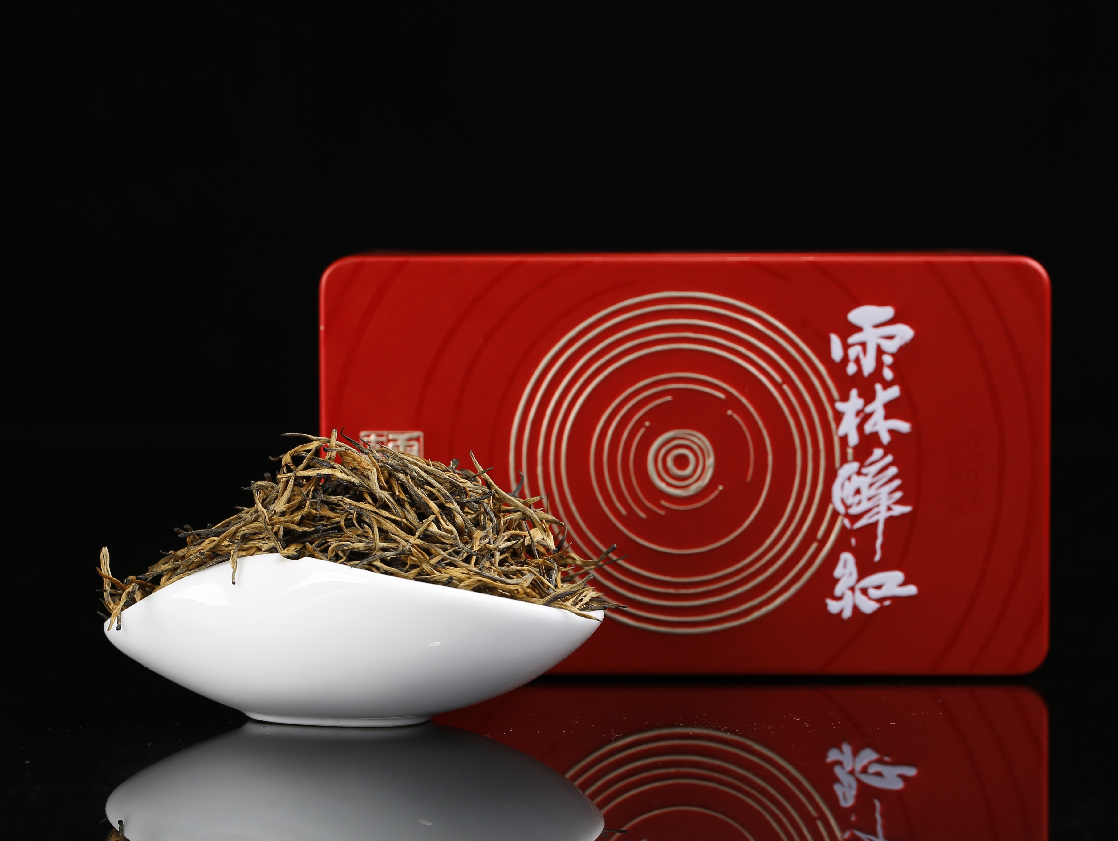 云南古树普洱茶-雨林古茶坊【雨林醉红】古树红茶-新道设计包装设计