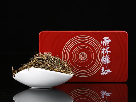 云南古树普洱茶-雨林古茶坊【雨林醉红】古树红茶-新道设计包装设计公司