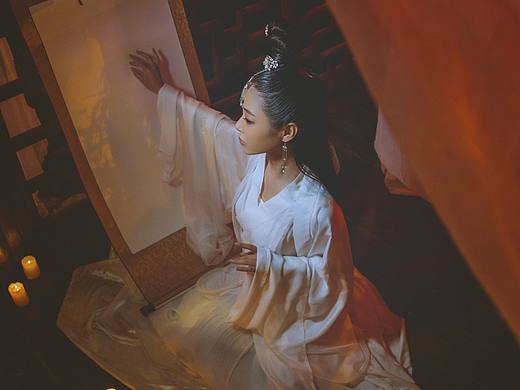 《画中仙》
