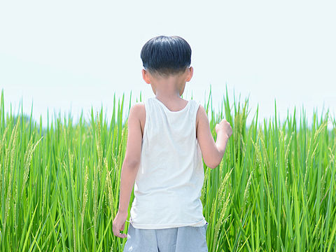 小弟弟（個(gè)人主頁(yè)-ZMjQ0ODQ4MTI=） - 人像攝影 - 站酷設(shè)計(jì)師淑輝原創(chuàng)素材 - 站酷ZCOOL