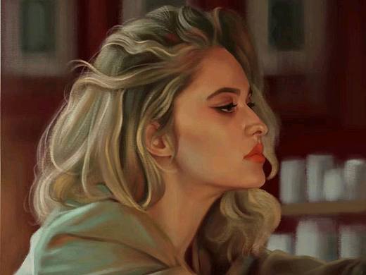 咖啡馆里的女孩