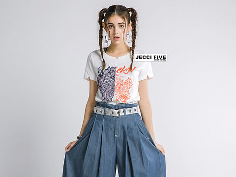 无                   题