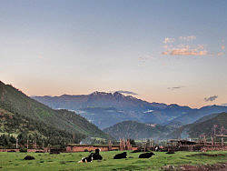 褪去喧囂——我們在路上