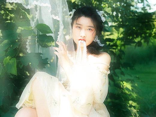 森林与少女