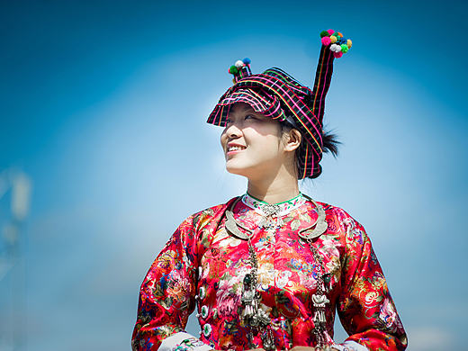 美丽的壮族少女