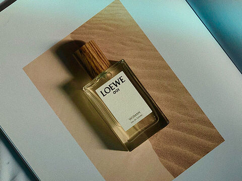 iPhone 摄影 - LOEWE香水瓶