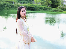 汉家有女初长成