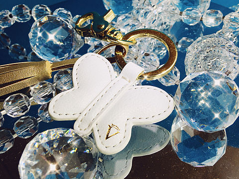 鑰匙扣（個人主頁-ZMjg2NzY5NjQ=） - 產(chǎn)品攝影 - 站酷設(shè)計師GMoni原創(chuàng)素材 - 站酷ZCOOL