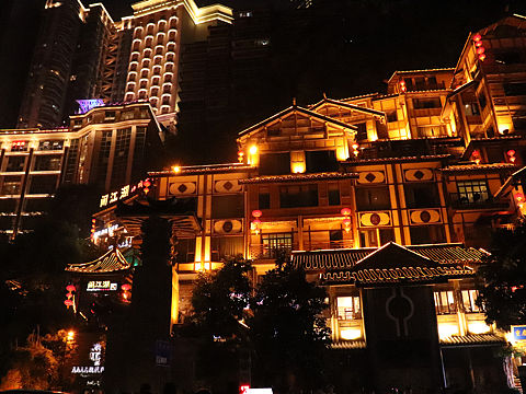 美丽的甘孜藏族