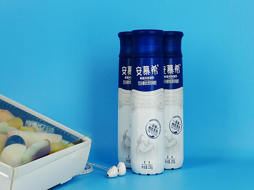 饮品—广告推广—安慕希原味酸奶