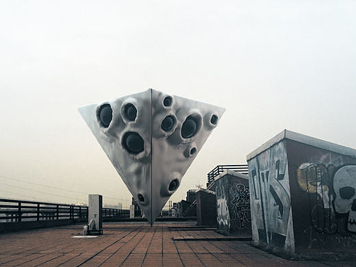 C4D-校天台抽象生物虚拟现实渲染