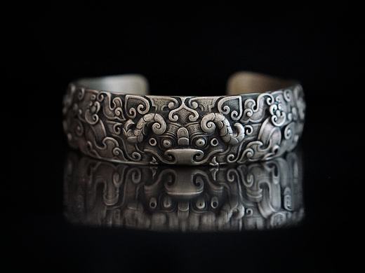 【饕餮纹•夔牛】手镯