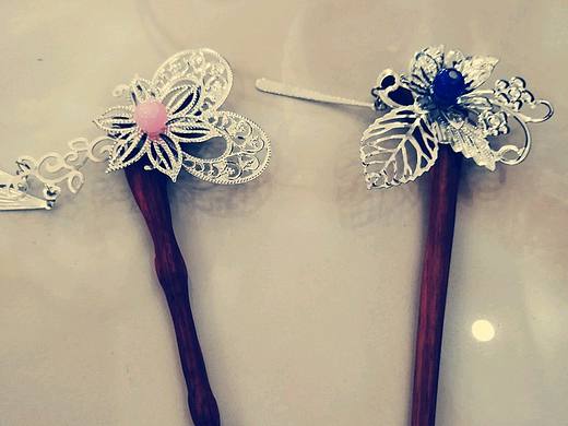 木刻与金属手工相结合  