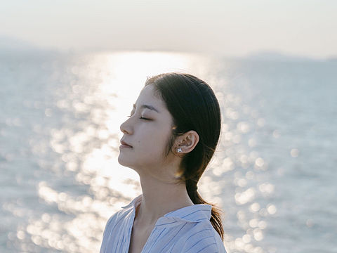 人间忽晚