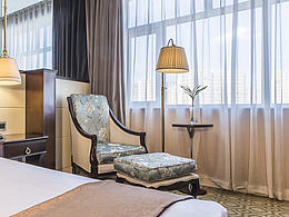 藍鯨泛海商務酒店