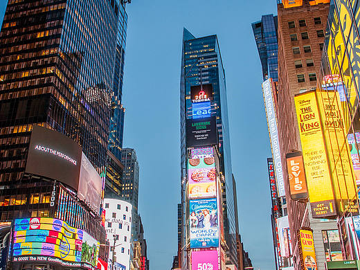 emmm……（個(gè)人主頁-ZNjE3MjA4MDg=） - 其他影視 - 站酷設(shè)計(jì)師剛好可以原創(chuàng)素材 - 站酷ZCOOL