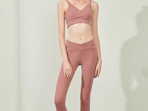 瑜伽服