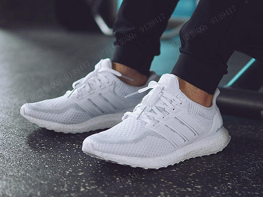 阿迪达斯Ultra BOOST 2.0男子跑步鞋AQ5929