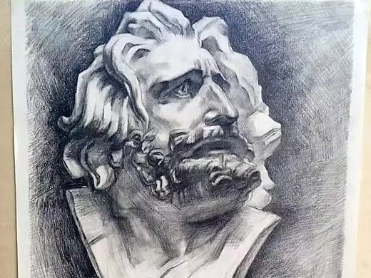 马赛（2012年，大学毕业后，正在意义上的一幅素描画）