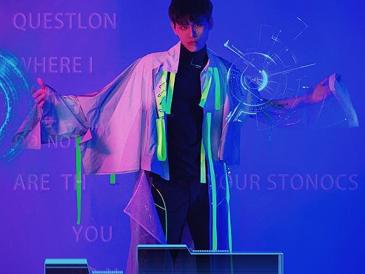 服装毕毕设作品拍摄，这是你们想要的赛博朋克风格